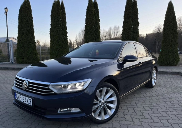 Volkswagen Passat cena 69900 przebieg: 138360, rok produkcji 2017 z Malbork małe 172